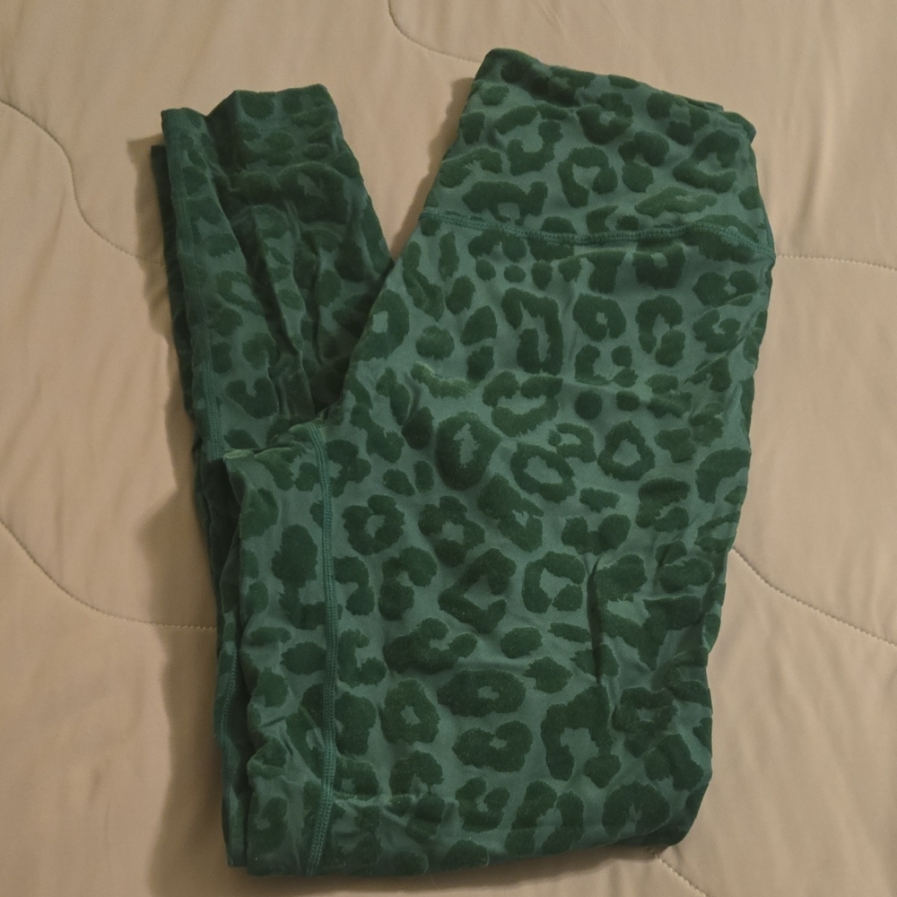 Balance Athletica / Vitality Green Leopard Leggings